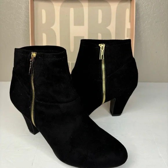 New BCBG Black 3” Comfort Heel Ankle Boots Bootie Side Zip Gold Hardware Size 9